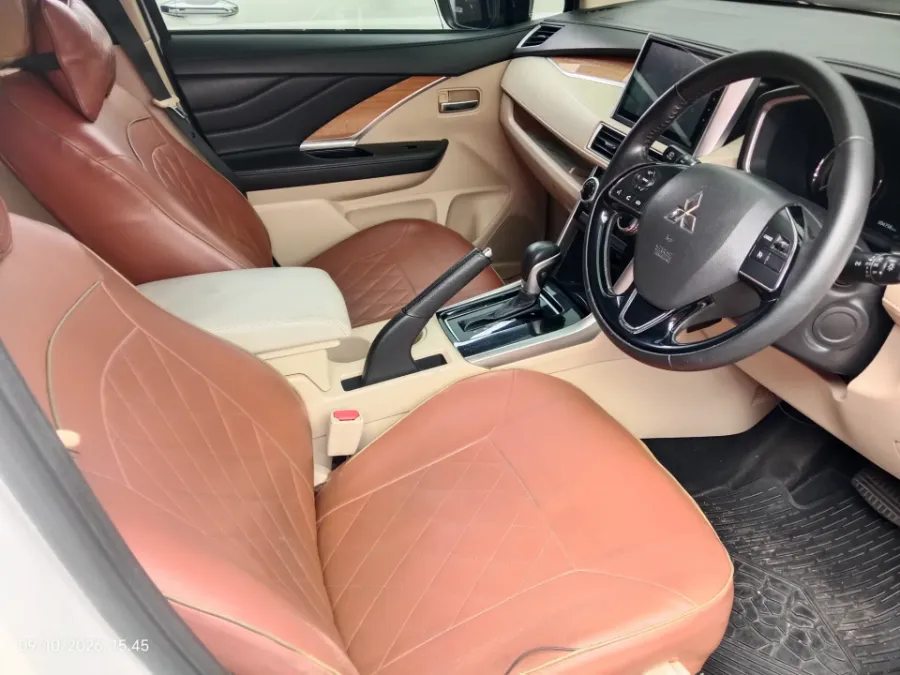 Foto Mobil Bekas Kabin Depan Mitsubishi Xpander 1.5 Ultimate tahun 2019