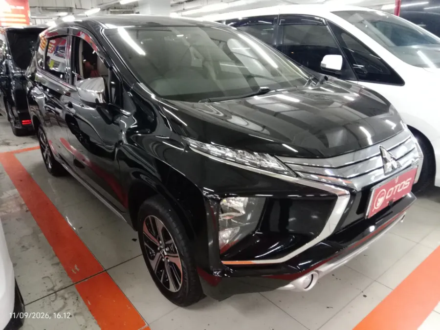 Foto Mobil Bekas Kanan Depan Mitsubishi Xpander 1.5 Ultimate tahun 2019