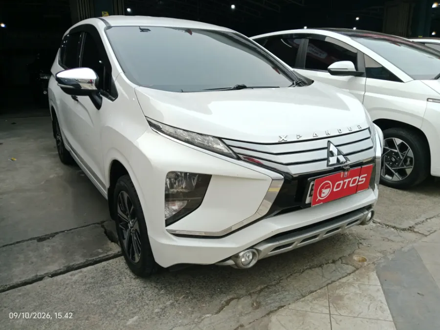 Foto Mobil Bekas Kanan Depan Mitsubishi Xpander 1.5 Ultimate tahun 2019