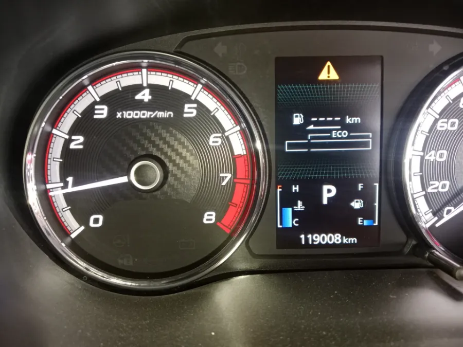 Foto Mobil Bekas Odometer Mitsubishi Xpander 1.5 Ultimate tahun 2019