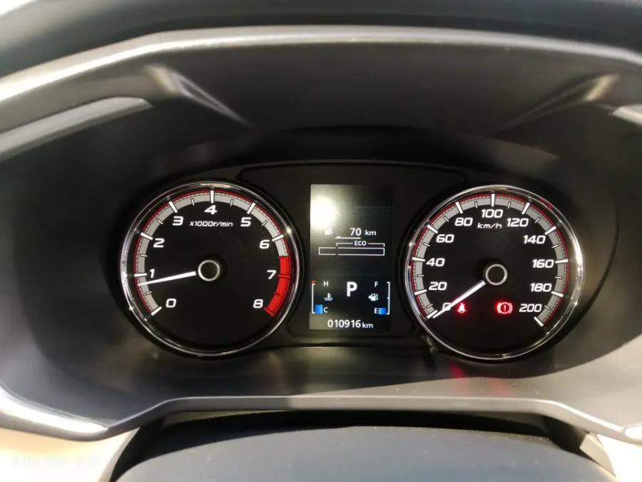 Foto Mobil Bekas Odometer Mitsubishi Xpander 1.5 Ultimate tahun 2019