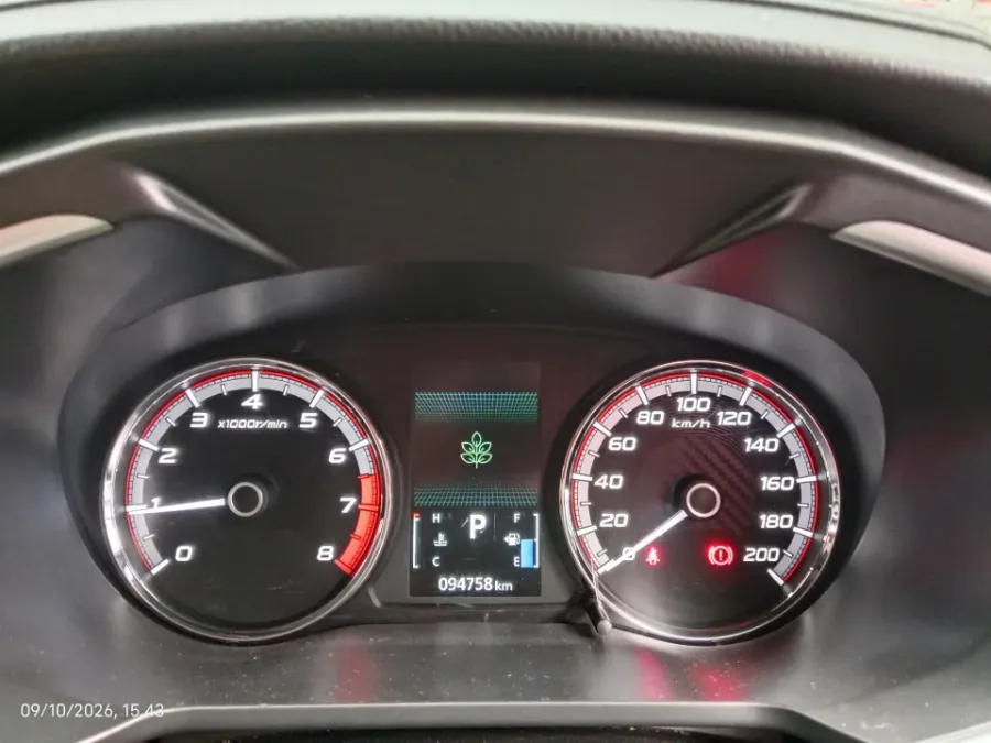 Foto Mobil Bekas Odometer Mitsubishi Xpander 1.5 Ultimate tahun 2019