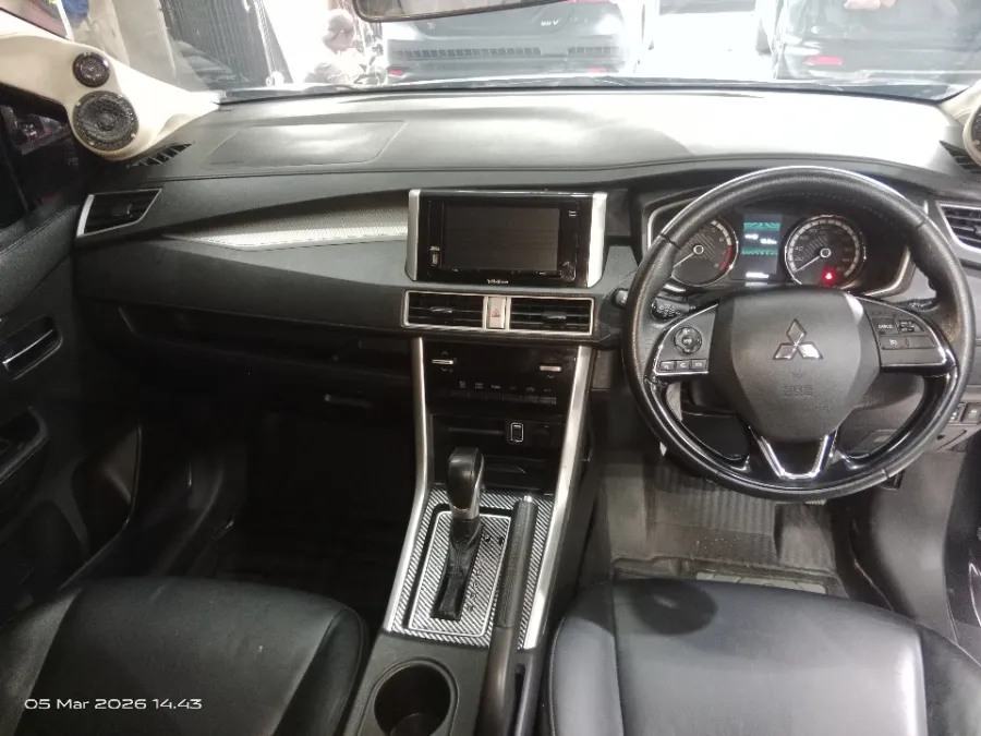 Foto Mobil Bekas Dashboard Mitsubishi Xpander 1.5 Ultimate tahun 2021