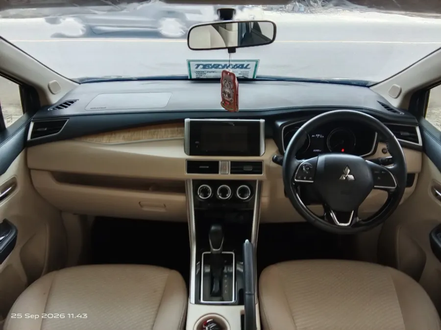 Foto Mobil Bekas Dashboard Mitsubishi Xpander 1.5 Ultimate tahun 2021