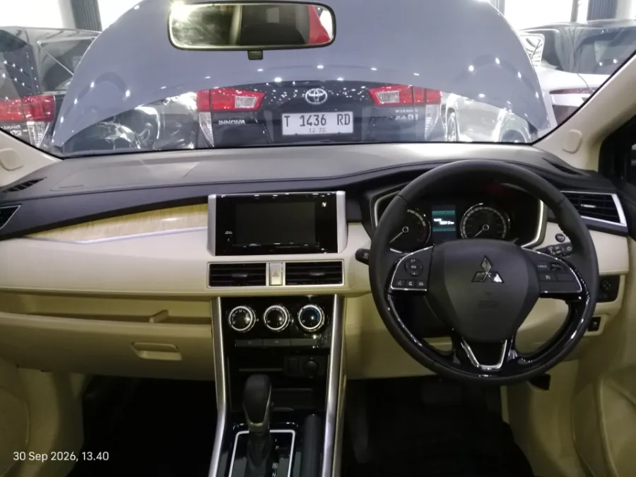 Foto Mobil Bekas Dashboard Mitsubishi Xpander 1.5 Ultimate tahun 2021