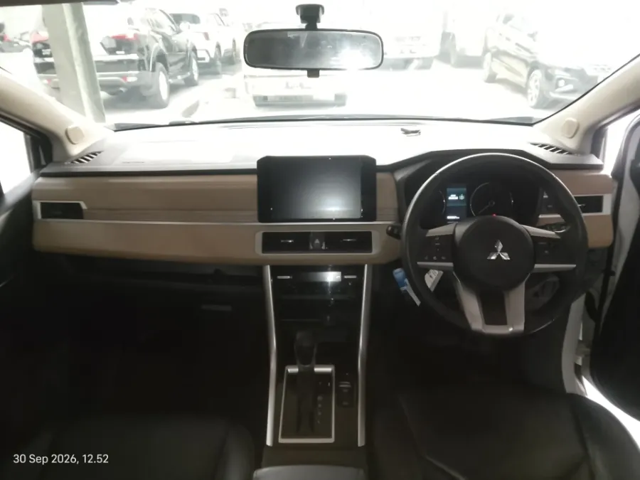 Foto Mobil Bekas Dashboard Mitsubishi Xpander 1.5 Ultimate tahun 2021