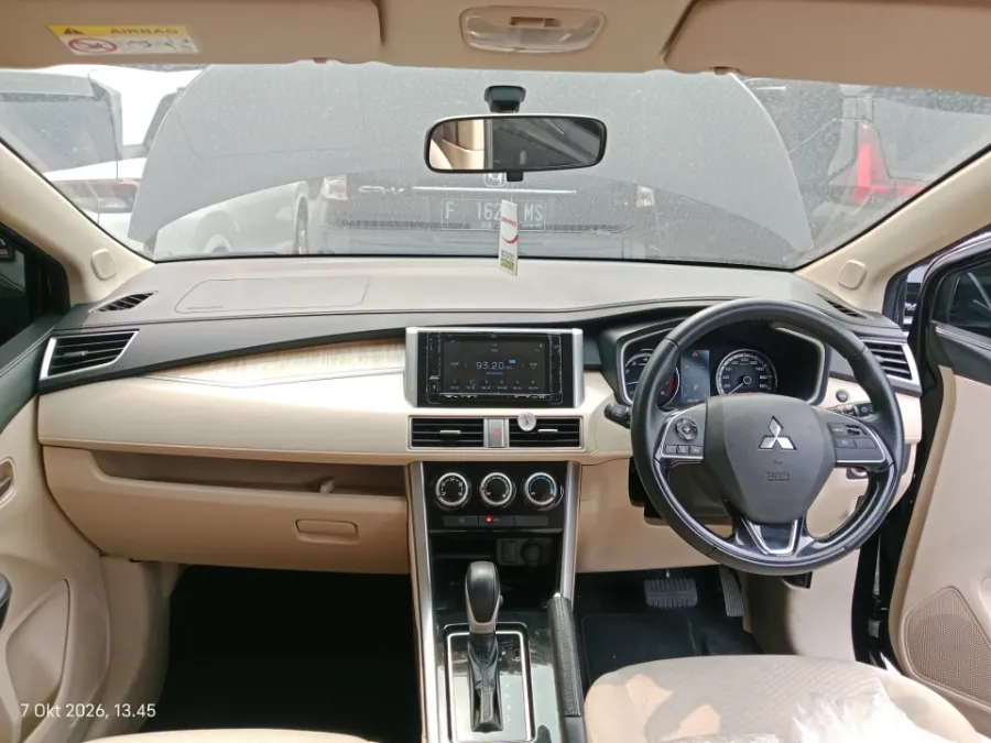 Foto Mobil Bekas Dashboard Mitsubishi Xpander 1.5 Ultimate tahun 2021