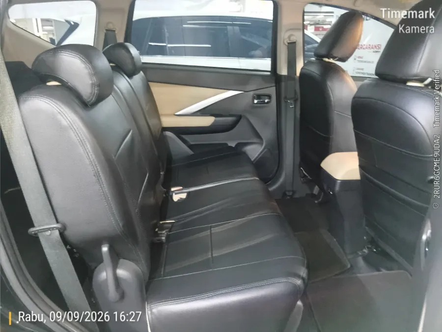 Foto Mobil Bekas Kabin Belakang Mitsubishi Xpander 1.5 Ultimate tahun 2021