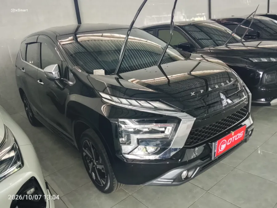 Foto Mobil Bekas Kanan Depan Mitsubishi Xpander 1.5 Ultimate tahun 2021