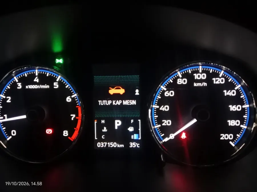 Foto Mobil Bekas Odometer Mitsubishi Xpander 1.5 Ultimate tahun 2021