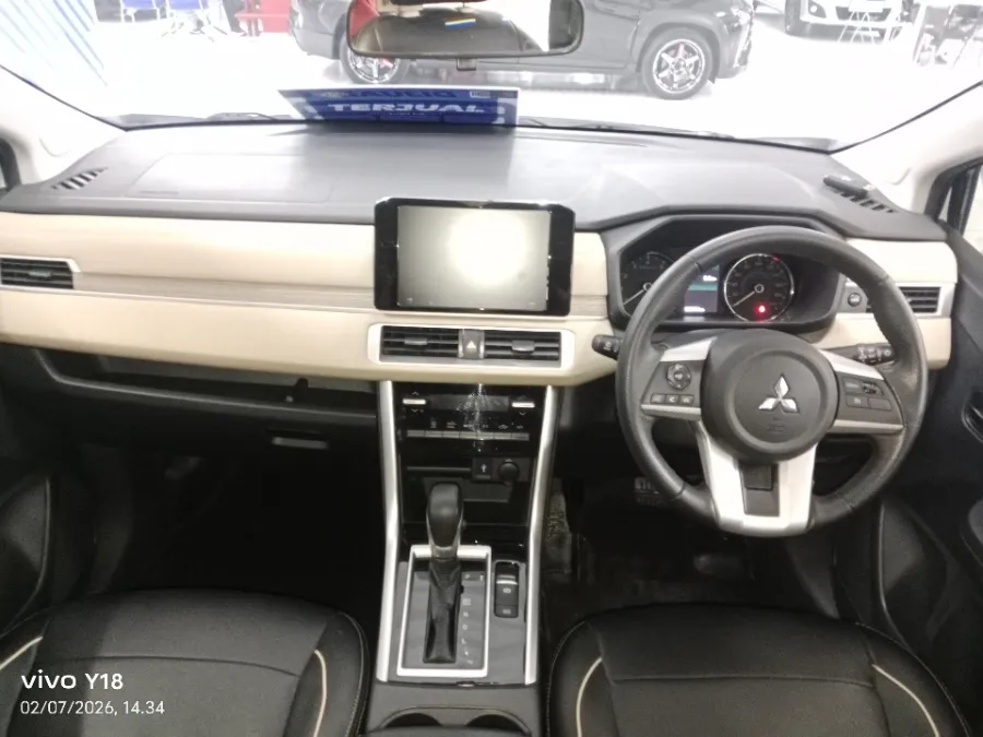 Foto Mobil Bekas Dashboard Mitsubishi Xpander 1.5 Ultimate tahun 2022