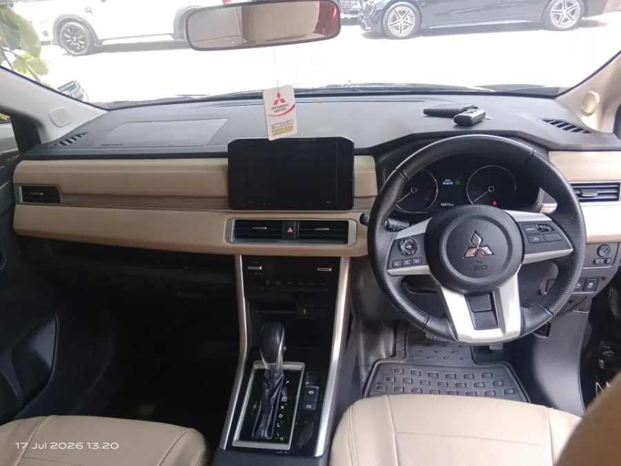 Foto Mobil Bekas Dashboard Mitsubishi Xpander 1.5 Ultimate tahun 2022