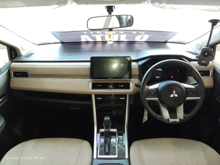 Foto Mobil Bekas Dashboard Mitsubishi Xpander 1.5 Ultimate tahun 2022