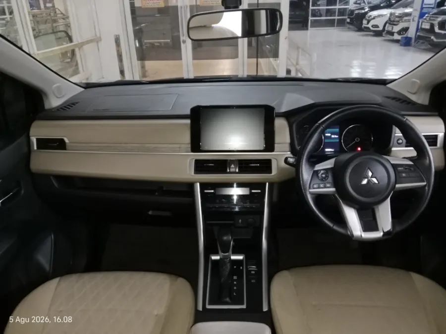 Foto Mobil Bekas Dashboard Mitsubishi Xpander 1.5 Ultimate tahun 2022