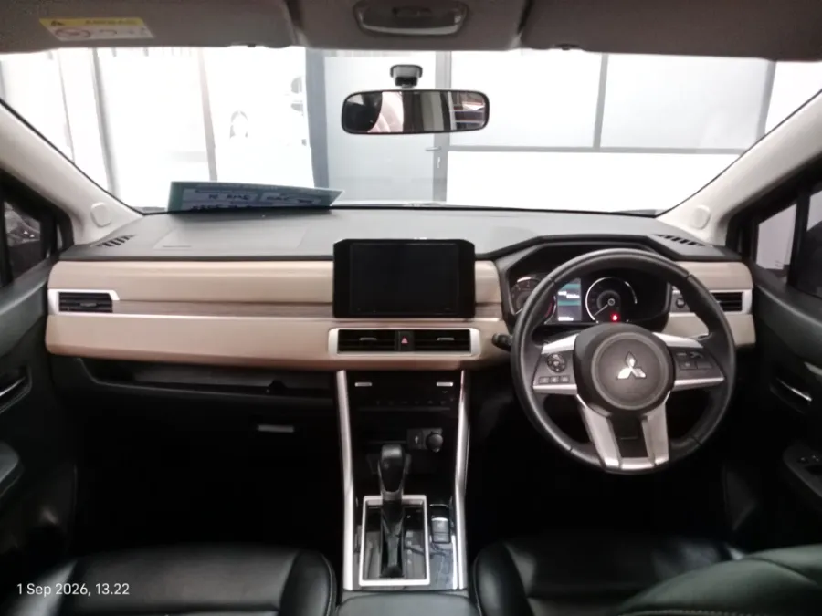 Foto Mobil Bekas Dashboard Mitsubishi Xpander 1.5 Ultimate tahun 2022