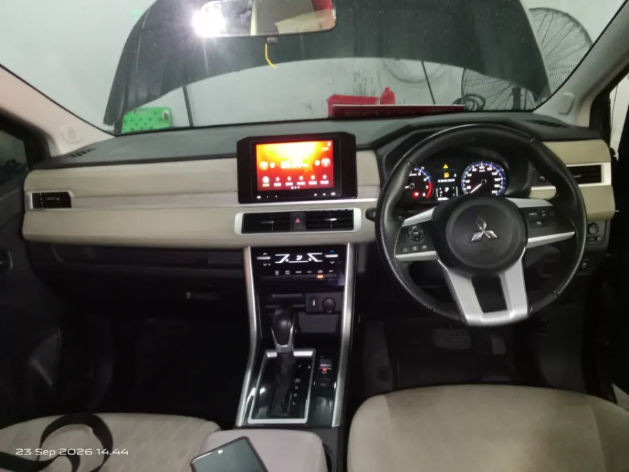Foto Mobil Bekas Dashboard Mitsubishi Xpander 1.5 Ultimate tahun 2022