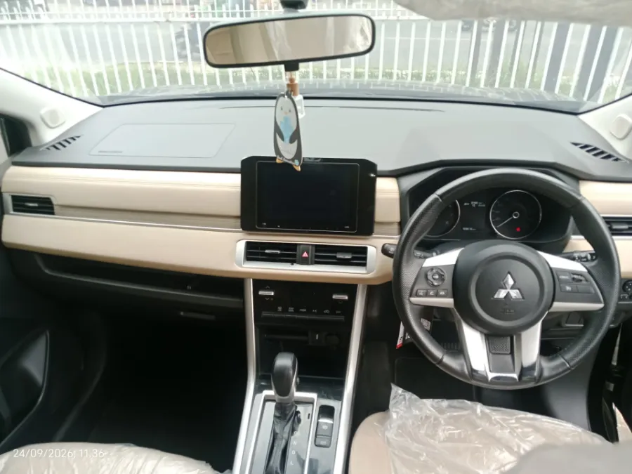 Foto Mobil Bekas Dashboard Mitsubishi Xpander 1.5 Ultimate tahun 2022