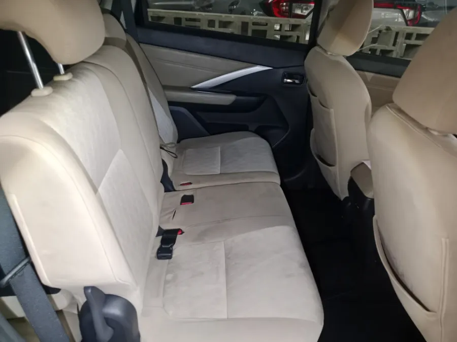 Foto Mobil Bekas Kabin Belakang Mitsubishi Xpander 1.5 Ultimate tahun 2022