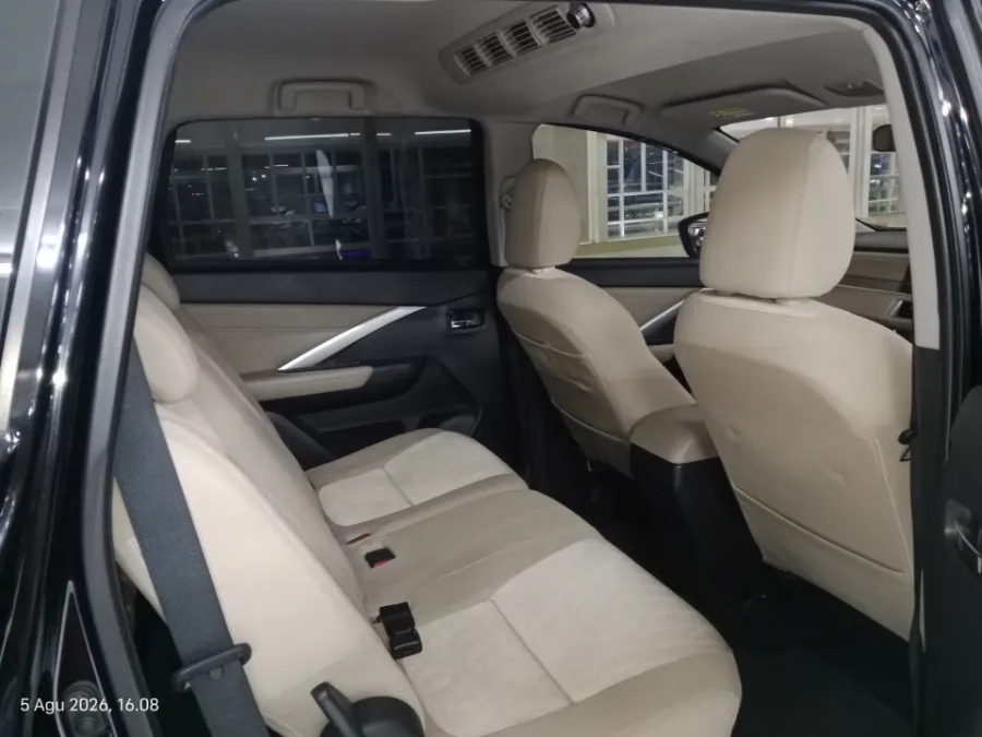 Foto Mobil Bekas Kabin Belakang Mitsubishi Xpander 1.5 Ultimate tahun 2022