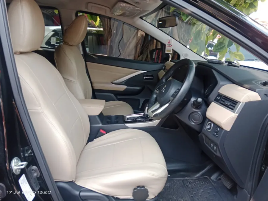 Foto Mobil Bekas Kabin Depan Mitsubishi Xpander 1.5 Ultimate tahun 2022
