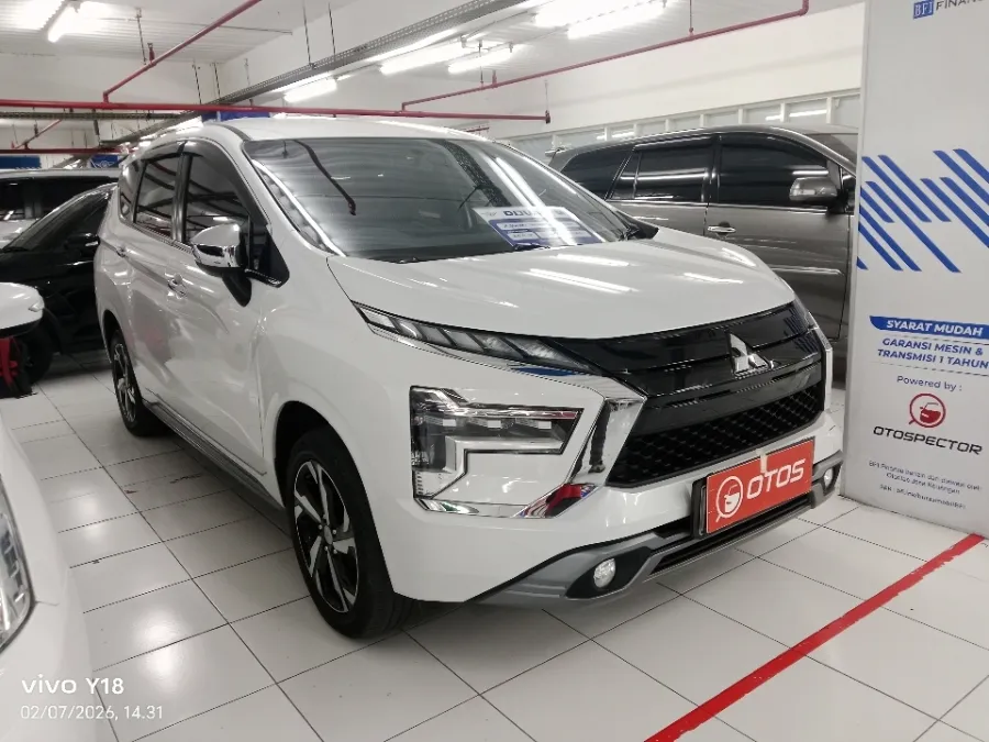 Foto Mobil Bekas Kanan Depan Mitsubishi Xpander 1.5 Ultimate tahun 2022