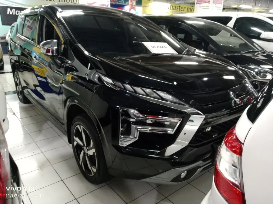 Foto Mobil Bekas Kanan Depan Mitsubishi Xpander 1.5 Ultimate tahun 2022