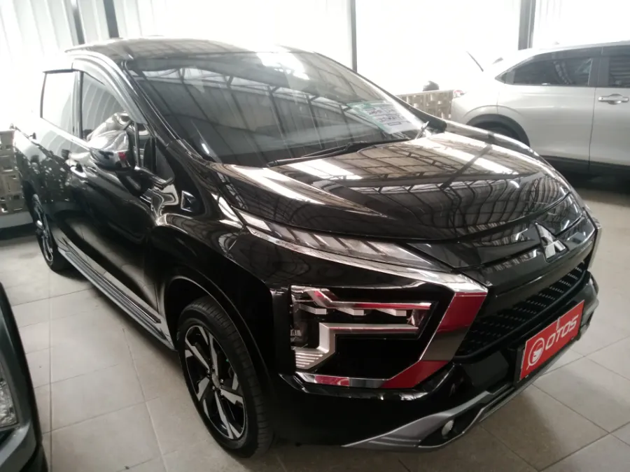 Foto Mobil Bekas Kanan Depan Mitsubishi Xpander 1.5 Ultimate tahun 2022