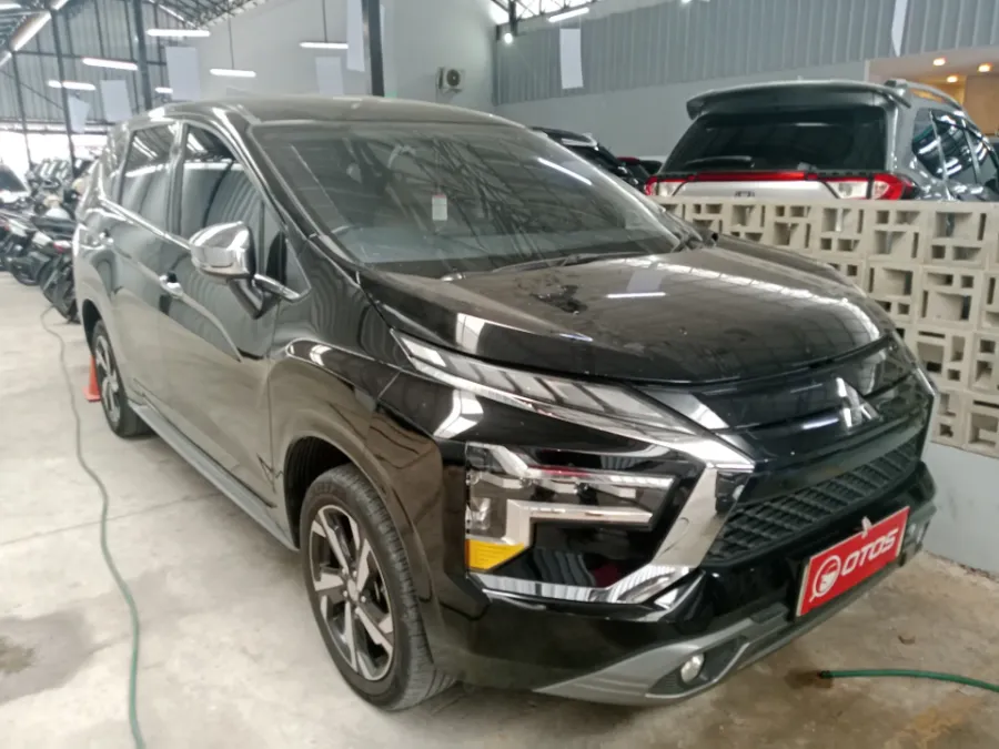 Foto Mobil Bekas Kanan Depan Mitsubishi Xpander 1.5 Ultimate tahun 2022