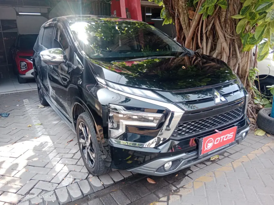 Foto Mobil Bekas Kanan Depan Mitsubishi Xpander 1.5 Ultimate tahun 2022