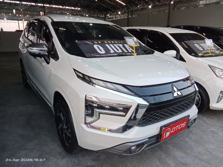 Foto Mobil Bekas Kanan Depan Mitsubishi Xpander 1.5 Ultimate tahun 2022