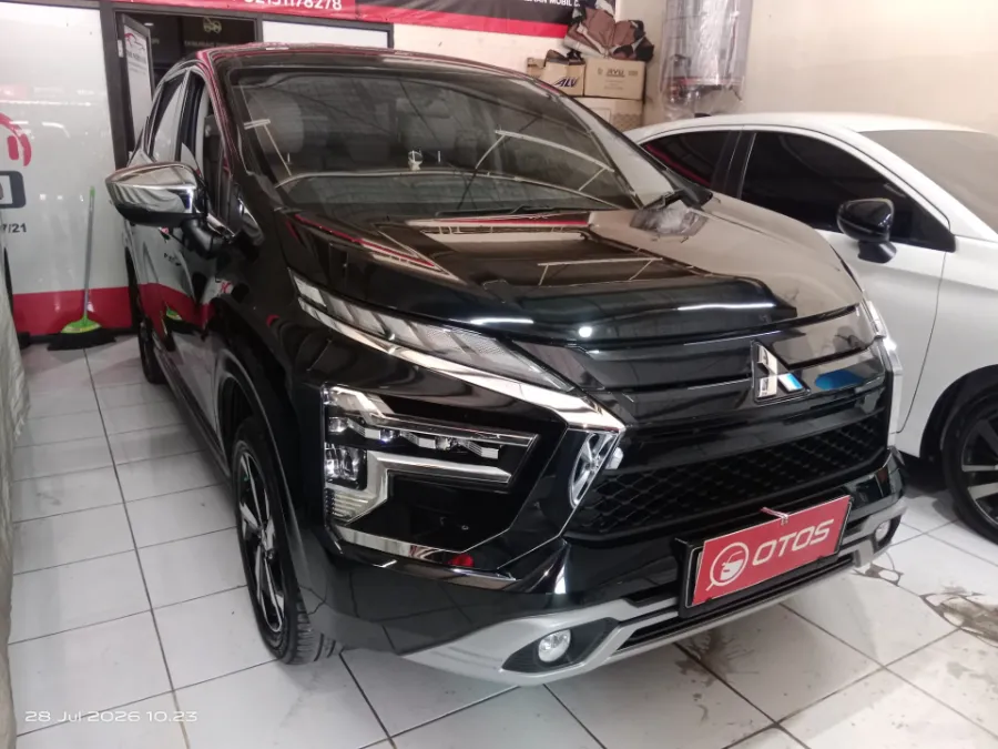 Foto Mobil Bekas Kanan Depan Mitsubishi Xpander 1.5 Ultimate tahun 2022