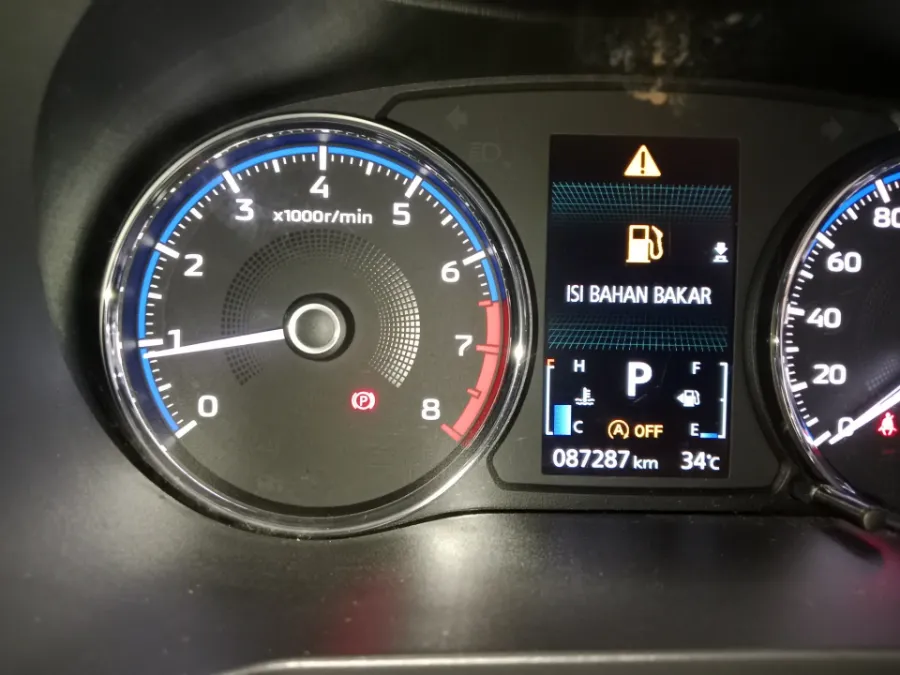 Foto Mobil Bekas Odometer Mitsubishi Xpander 1.5 Ultimate tahun 2022