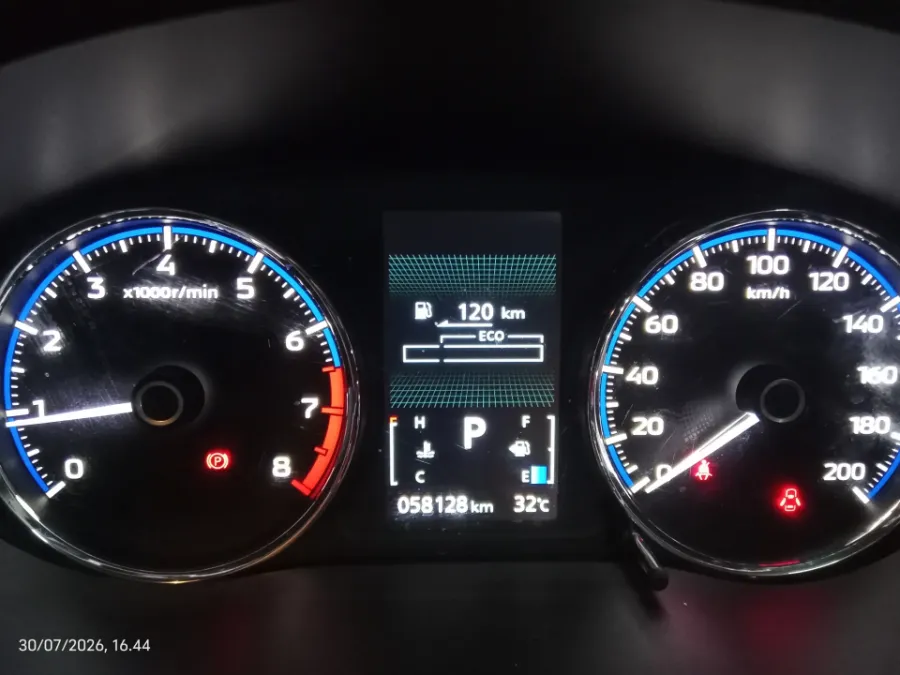 Foto Mobil Bekas Odometer Mitsubishi Xpander 1.5 Ultimate tahun 2022