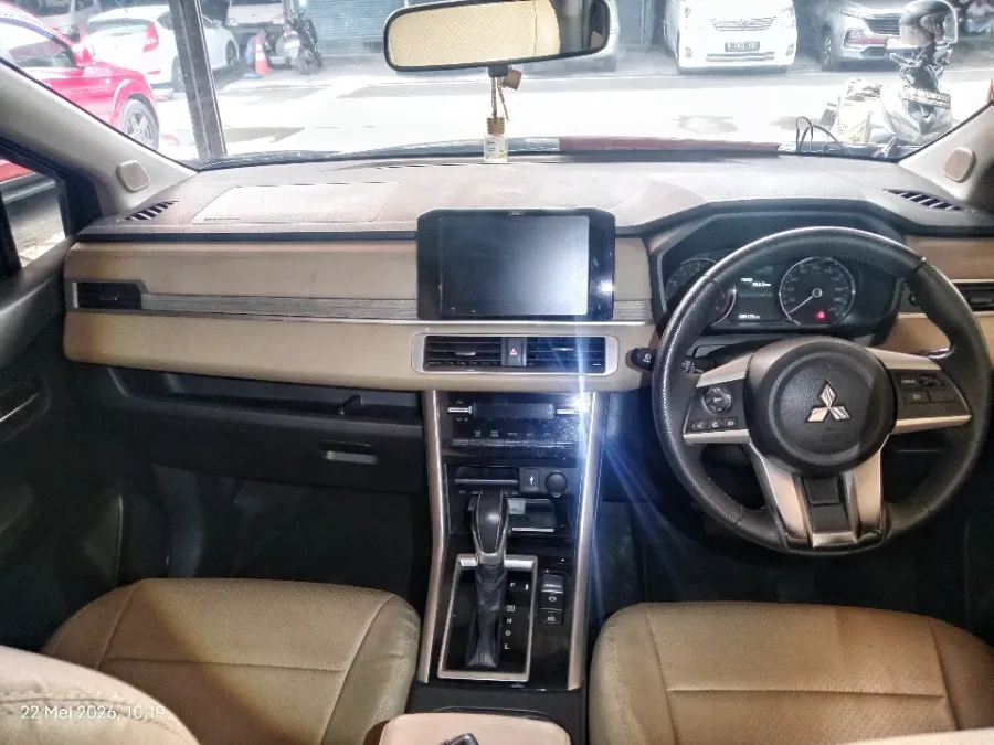 Foto Mobil Bekas Dashboard Mitsubishi Xpander 1.5 Ultimate tahun 2023