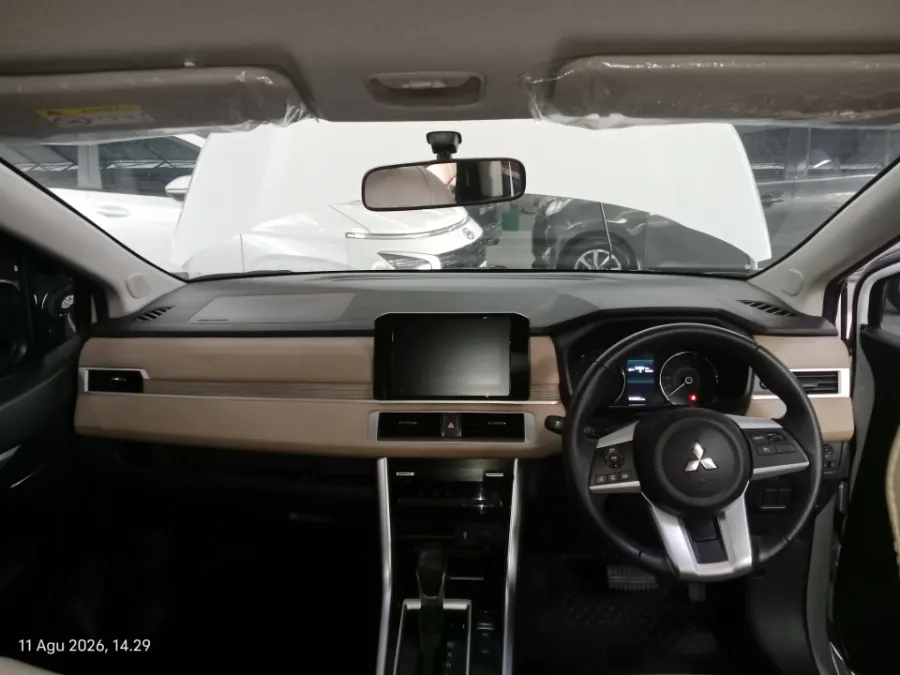 Foto Mobil Bekas Dashboard Mitsubishi Xpander 1.5 Ultimate tahun 2023