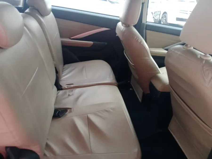 Foto Mobil Bekas Kabin Belakang Mitsubishi Xpander 1.5 Ultimate tahun 2023