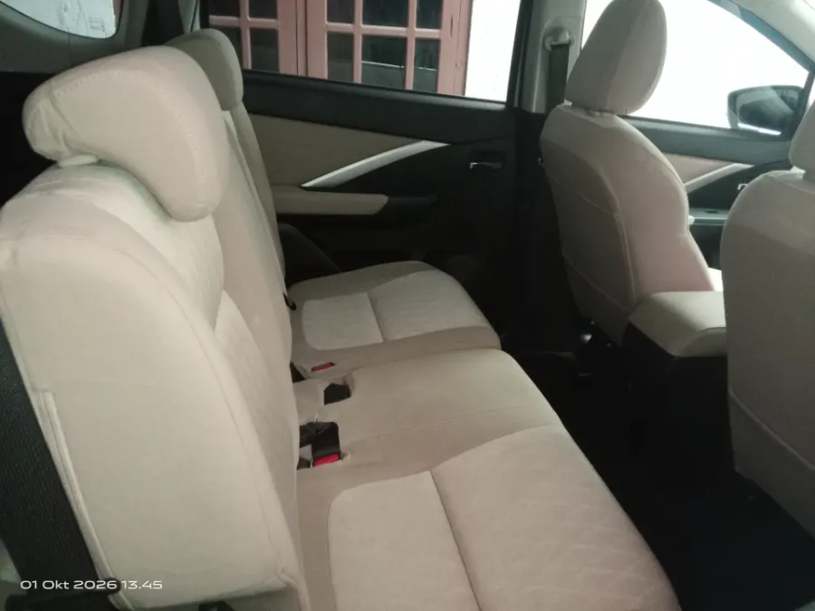 Foto Mobil Bekas Kabin Belakang Mitsubishi Xpander 1.5 Ultimate tahun 2023