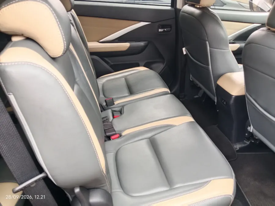 Foto Mobil Bekas Kabin Belakang Mitsubishi Xpander 1.5 Ultimate tahun 2023