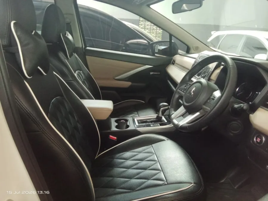Foto Mobil Bekas Kabin Depan Mitsubishi Xpander 1.5 Ultimate tahun 2023
