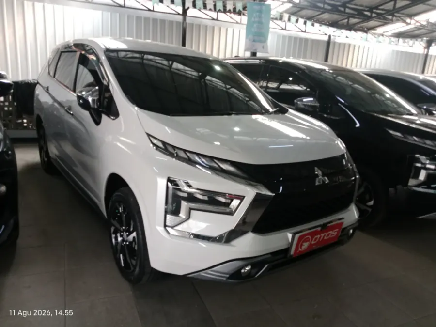 Foto Mobil Bekas Kanan Depan Mitsubishi Xpander 1.5 Ultimate tahun 2023
