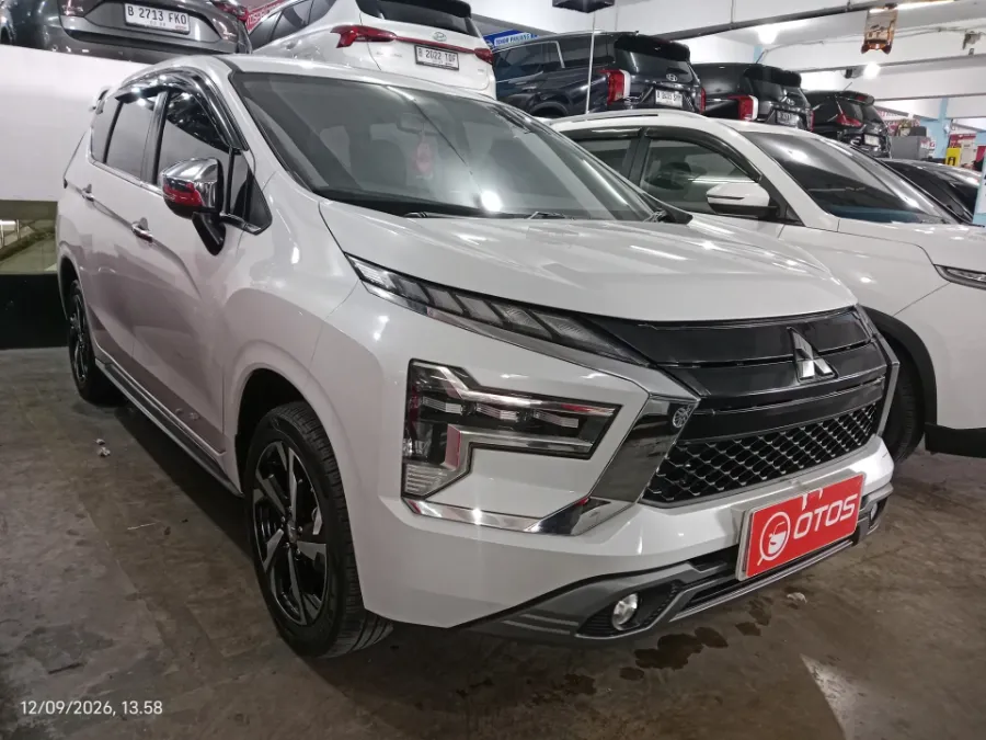 Foto Mobil Bekas Kanan Depan Mitsubishi Xpander 1.5 Ultimate tahun 2023