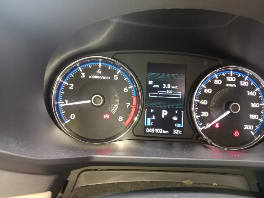 Foto Mobil Bekas Odometer Mitsubishi Xpander 1.5 Ultimate tahun 2023