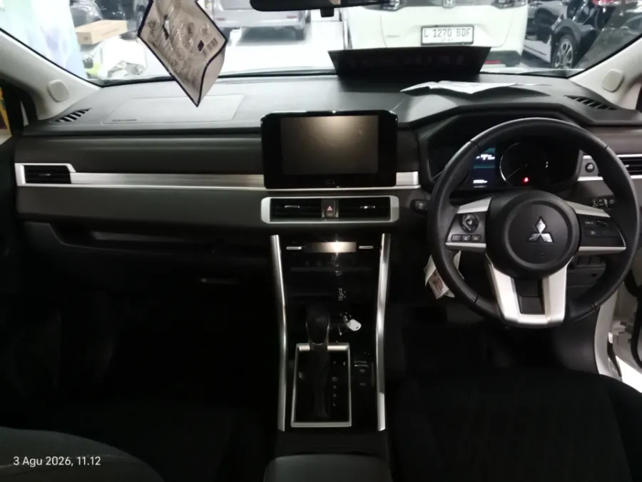 Foto Mobil Bekas Dashboard Mitsubishi Xpander 1.5 Ultimate tahun 2024