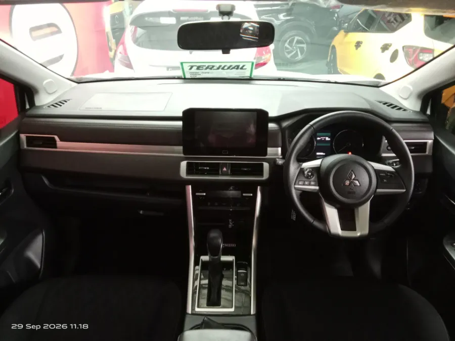 Foto Mobil Bekas Dashboard Mitsubishi Xpander 1.5 Ultimate tahun 2024