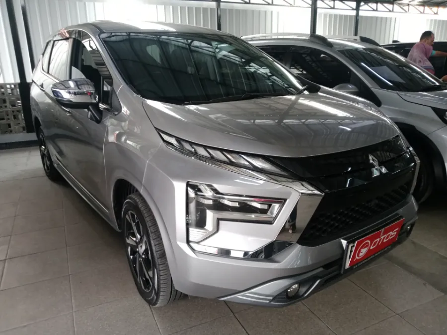 Foto Mobil Bekas Kanan Depan Mitsubishi Xpander 1.5 Ultimate tahun 2024