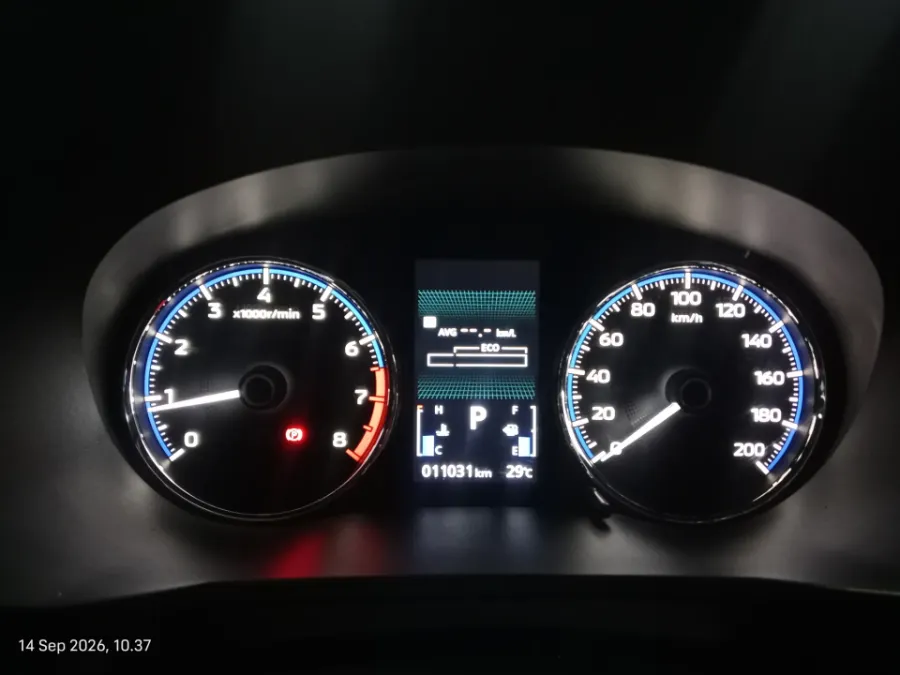 Foto Mobil Bekas Odometer Mitsubishi Xpander 1.5 Ultimate tahun 2024