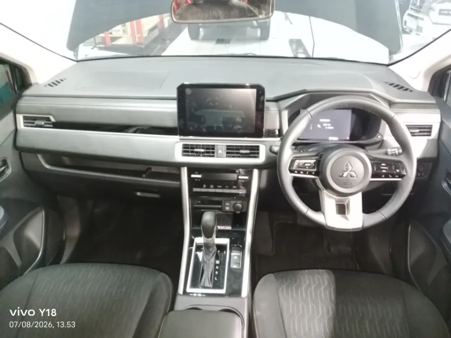 Foto Mobil Bekas Dashboard Mitsubishi Xpander 1.5 Ultimate tahun 2025
