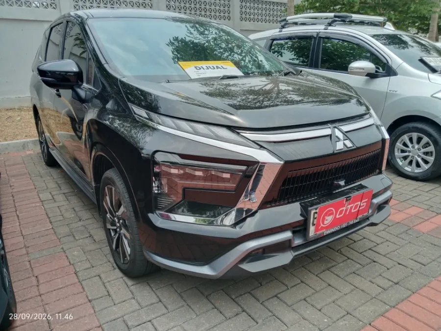 Foto Mobil Bekas Kanan Depan Mitsubishi Xpander 1.5 Ultimate tahun 2025