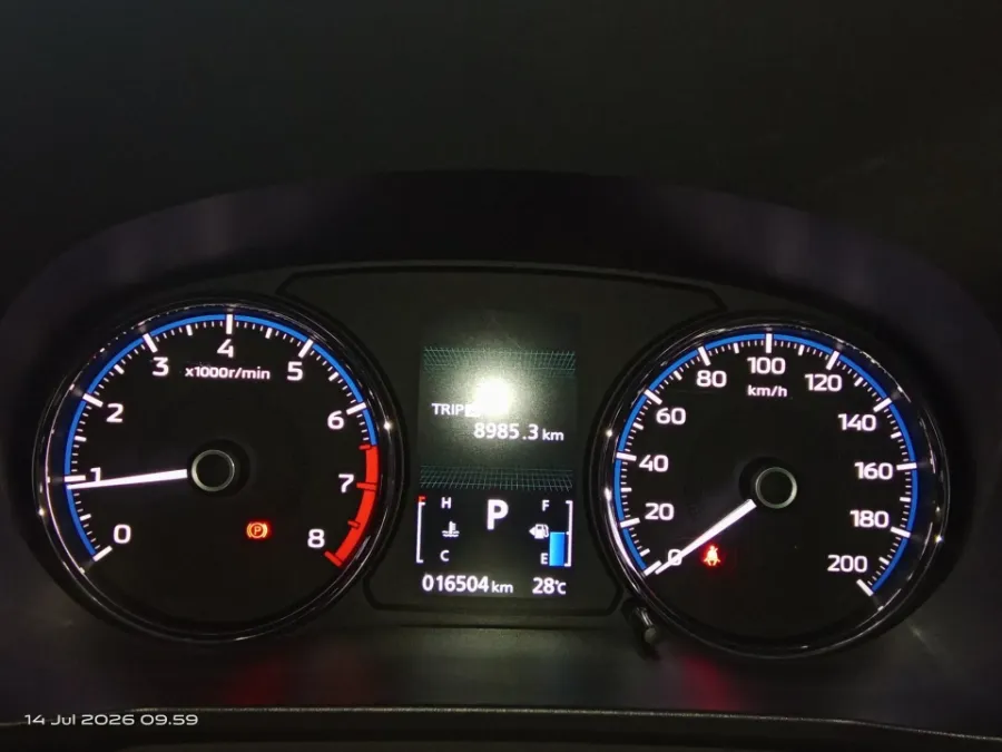 Foto Mobil Bekas Odometer Mitsubishi Xpander 1.5 Ultimate tahun 2025