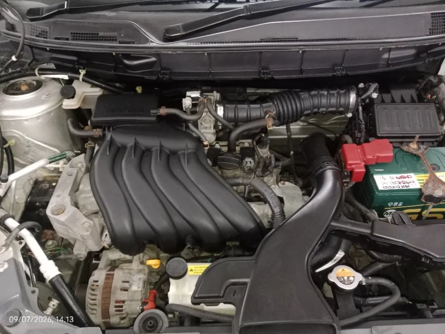 Foto Mobil Bekas Mesin Nissan Grand Livina 1.5 SV tahun 2016